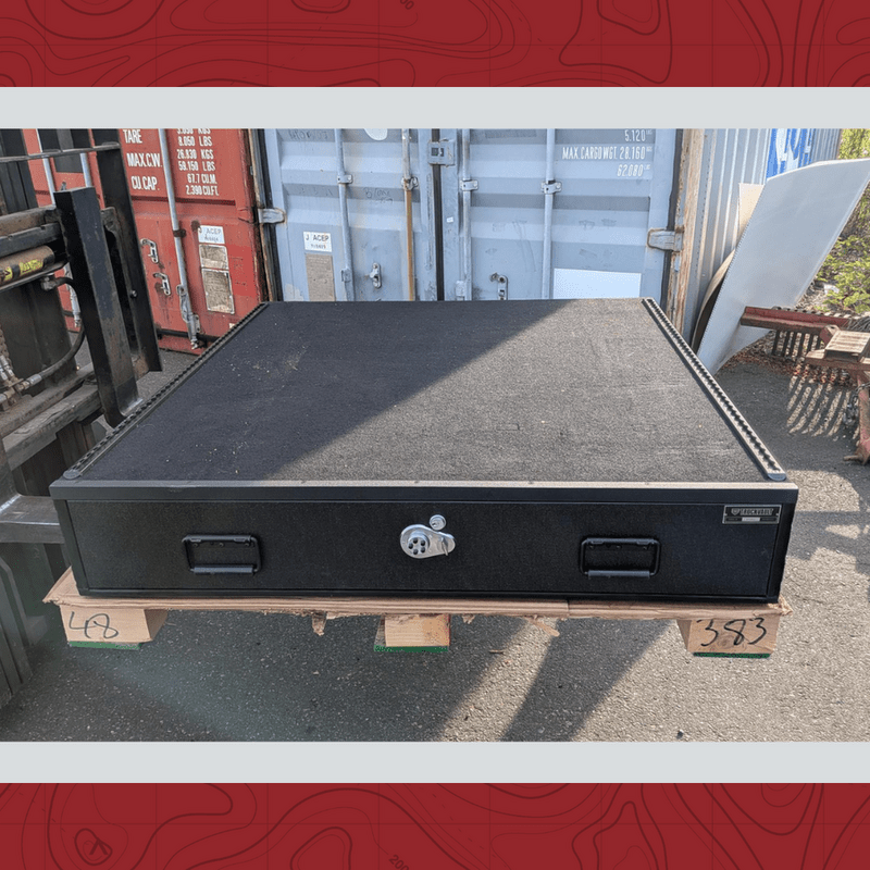 Chevrolet Suburban Standard 1-Drawer